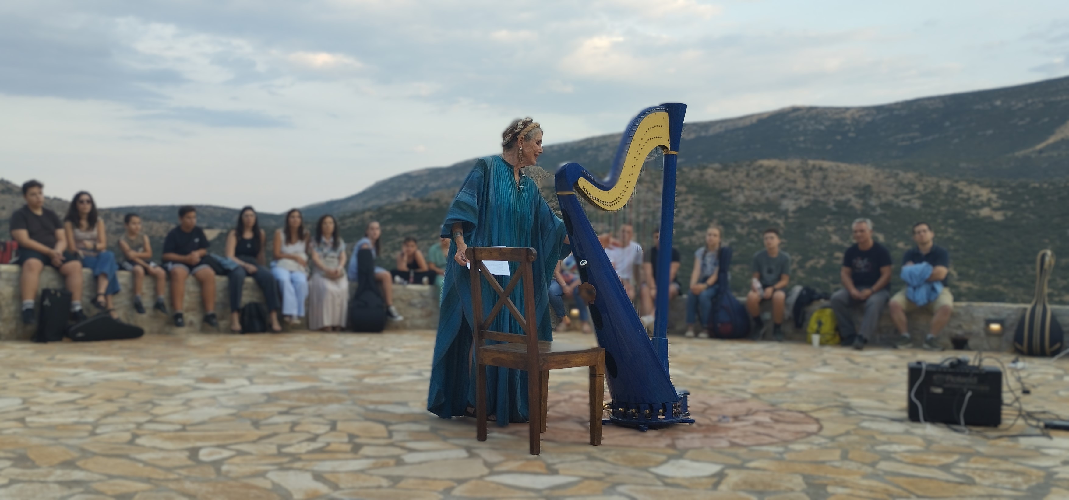 Telesilla Talks & Walks (Αφιέρωμα στην εφημερίδα "Αναγνώστης", 18 Δεκεμβρίου 2025)